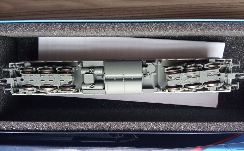 Locomotiva digitala jouef HO