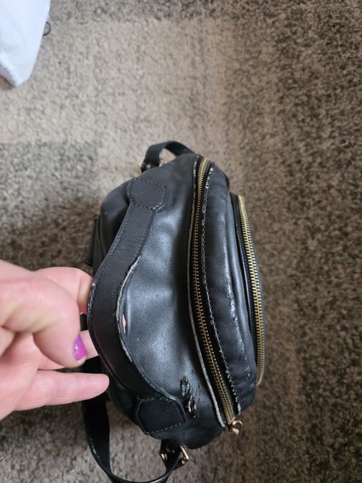 moschino раниu fila чанта