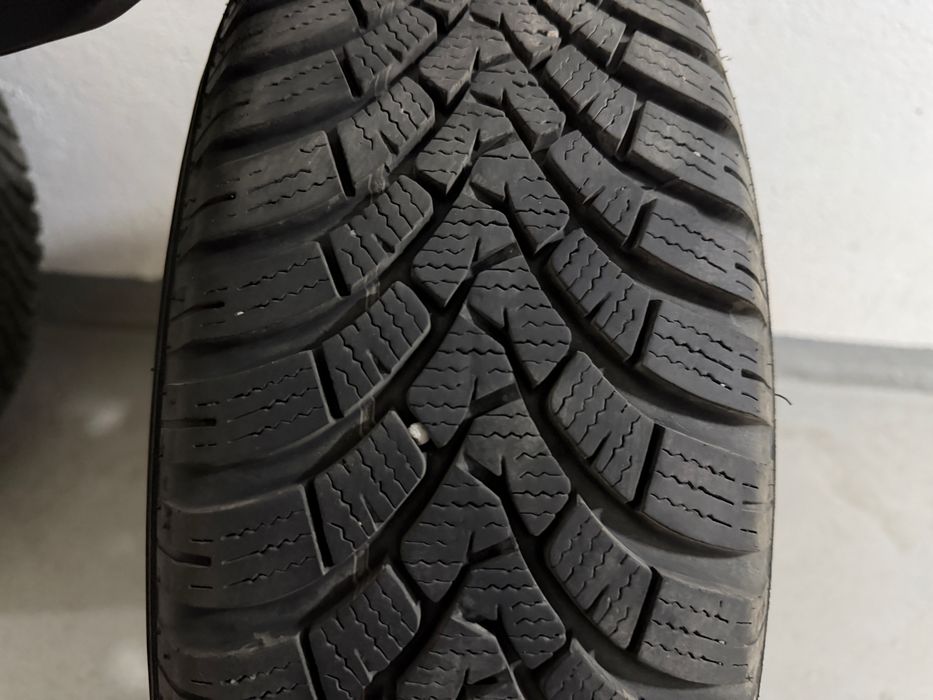 Roti iarna 185/65/15 Falken Volkswagen Polo