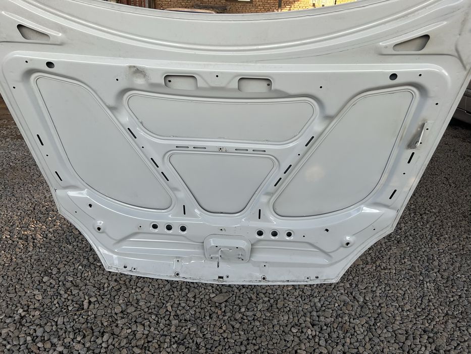 капот приора 2