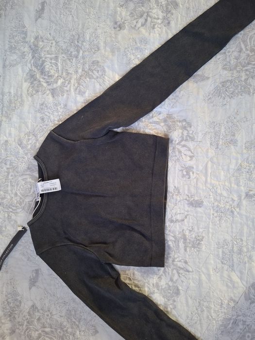 Укороченный лонгслив