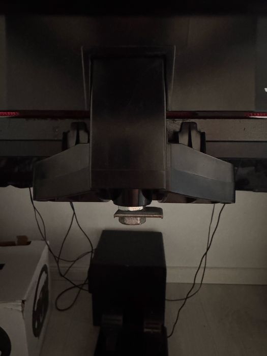 Vand xbox one s(pachet complet+volan+pedale+jocuri+2 Controllere)