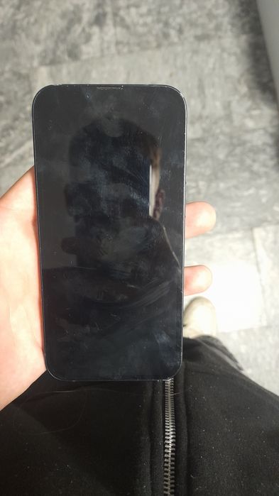 Iphone 14 ca nou la pese