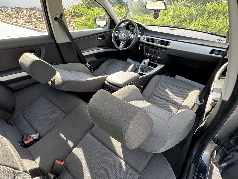 Bmw seria 3/E90/Volan M-paket/Led/2.0/143 CP/2009/euro5/Limuzina/
