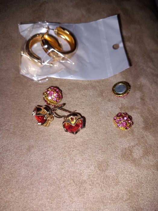 Всичко по 5 лева!Пръстени много добро качество.