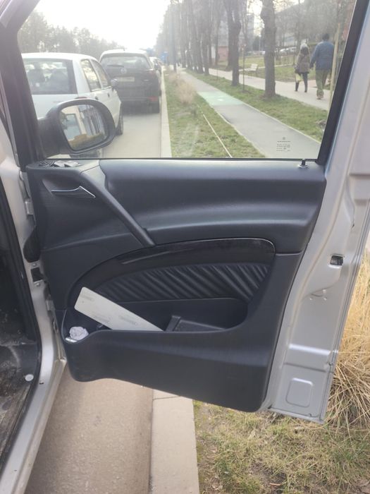 Usi fata si Laterale, Fata completa Mercedes Viano 3.0 V6