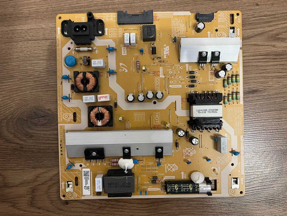 Телевизор Samsung 55" за части