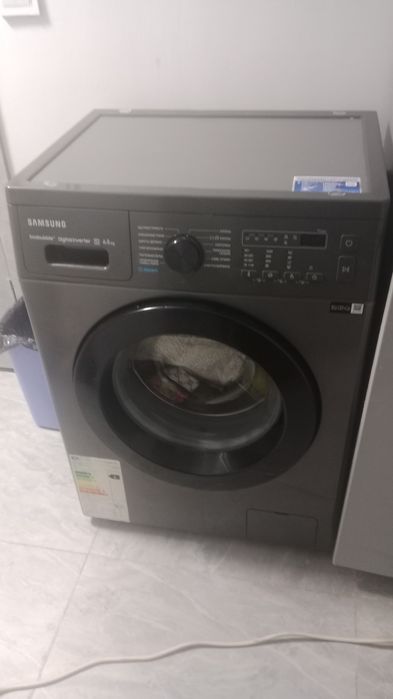 Продам стиральную машину самсунг 6.5кг 120