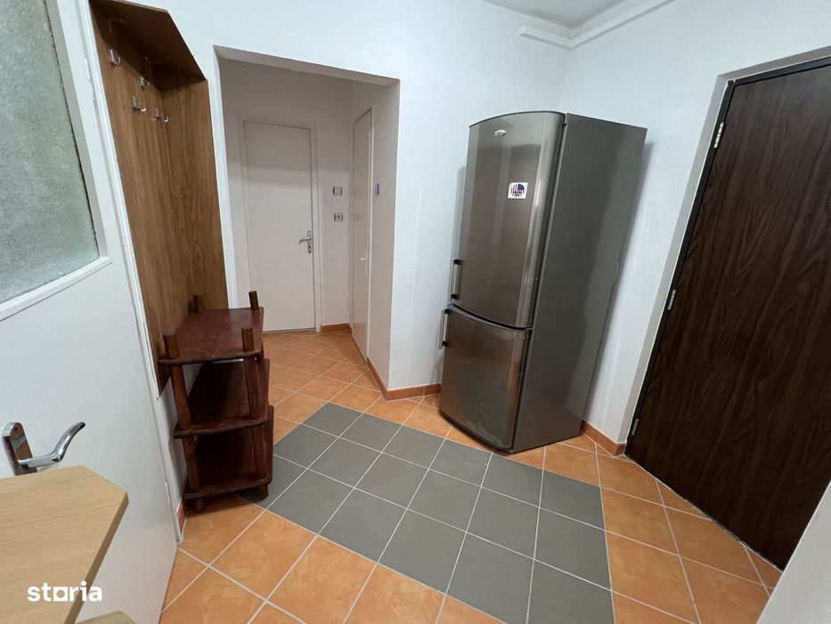 Închiriez apartament 2 camere decomandat – zona Mihai Viteazul