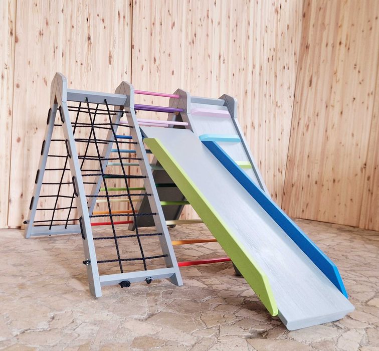 Triunghi Pikler triplu cu doi pereti de catarare, sfoara si tobogan