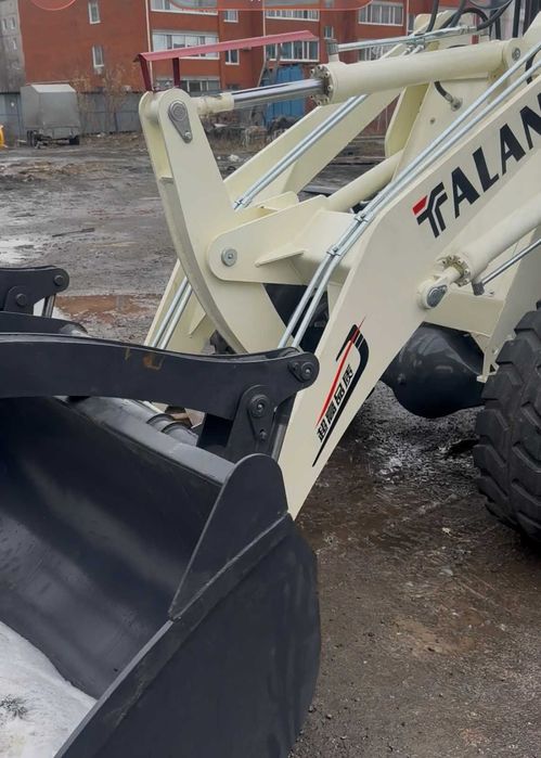 Фронтальный погрузчик TALANT 936