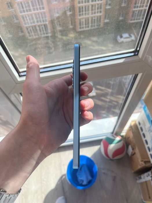 Продам POCO X5 PRO
