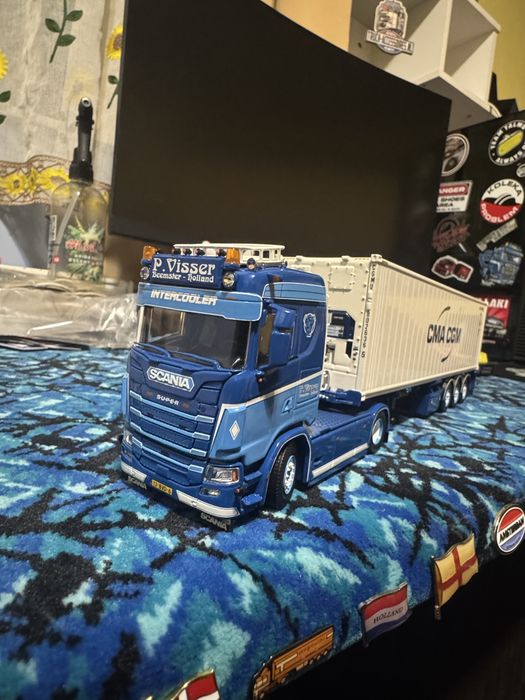 Se vinde macheta Tekno 1:50 noua