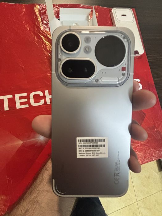 КАТО НОВ 256GB Nothing Phone 4a Pro 5G Гаранция TECHNOPOLIS 2028 Silver