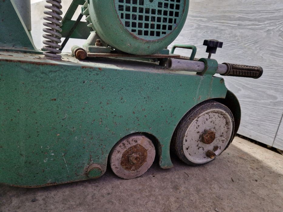 Шлифовальная машинка OSTAS