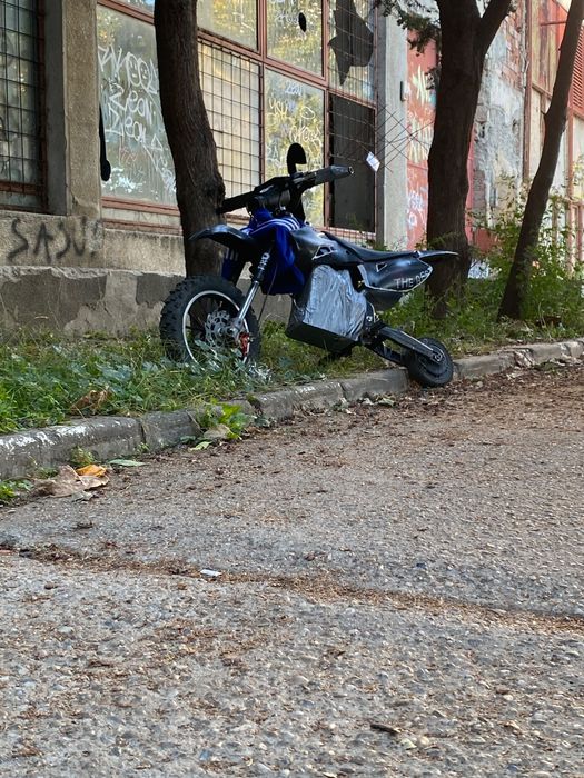 Vând mini surron sau schimb cu kukirin