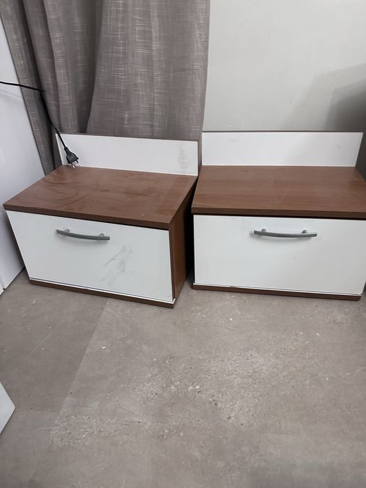 Цяла спалня: легло, гардероб и две нощни шкафчета