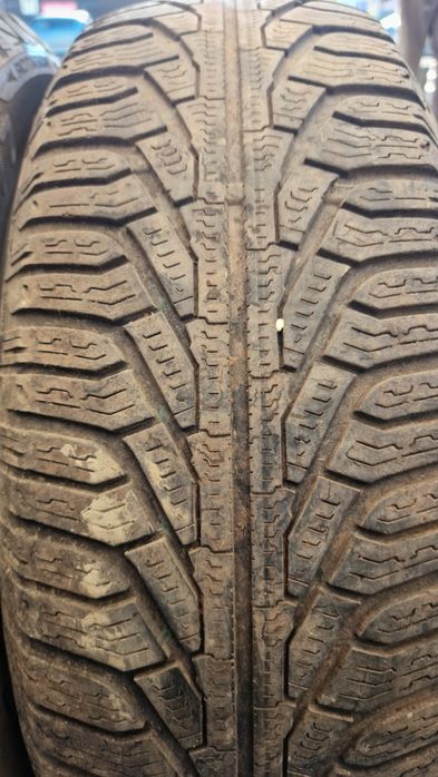 215 70 16 Uniroyal Hankook 6 anvelope iarna