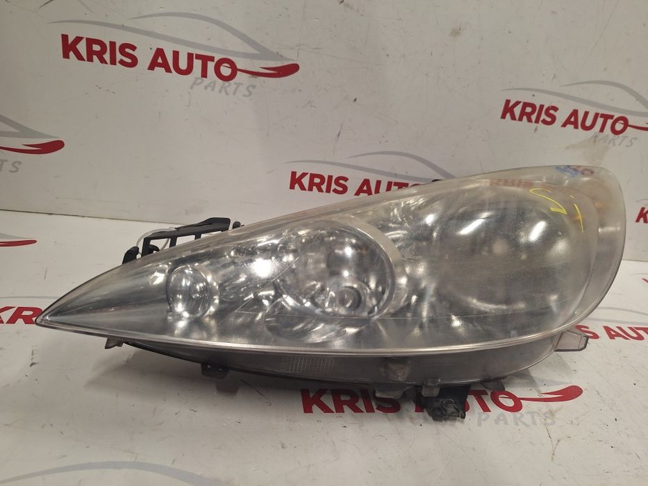 Ляв фар Peugeot 308 / Пежо 308 2009г.