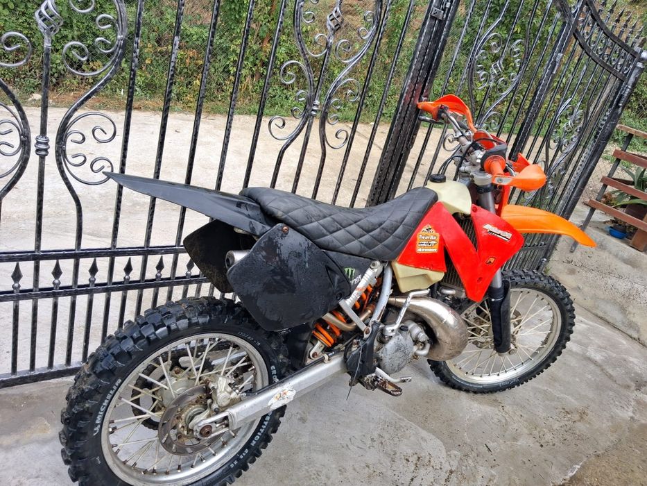 Cross ktm exc 200cc,2t,cititi descrierea