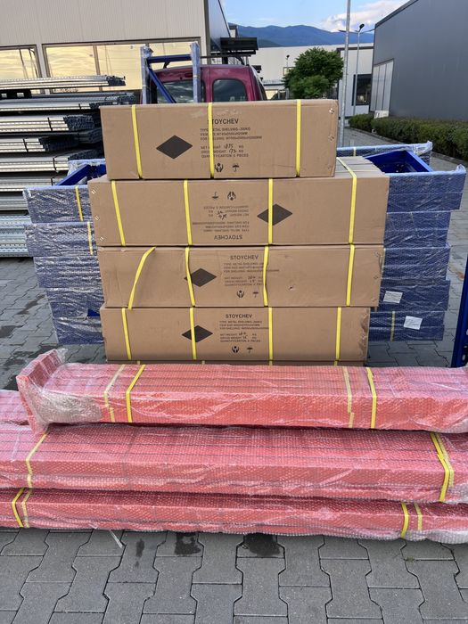 Стелажи професионални до 300 кг ниво