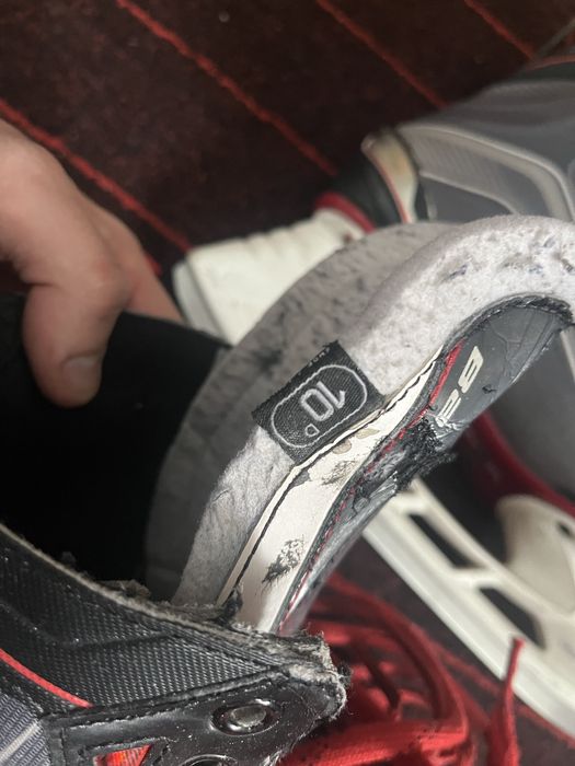 Продам коньки Bauer vapor x600