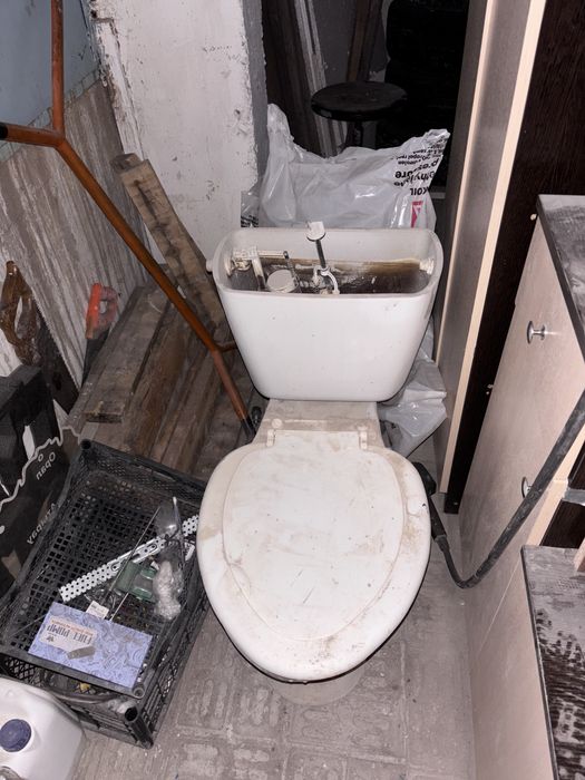 Унитаз бу, бачок унитаза