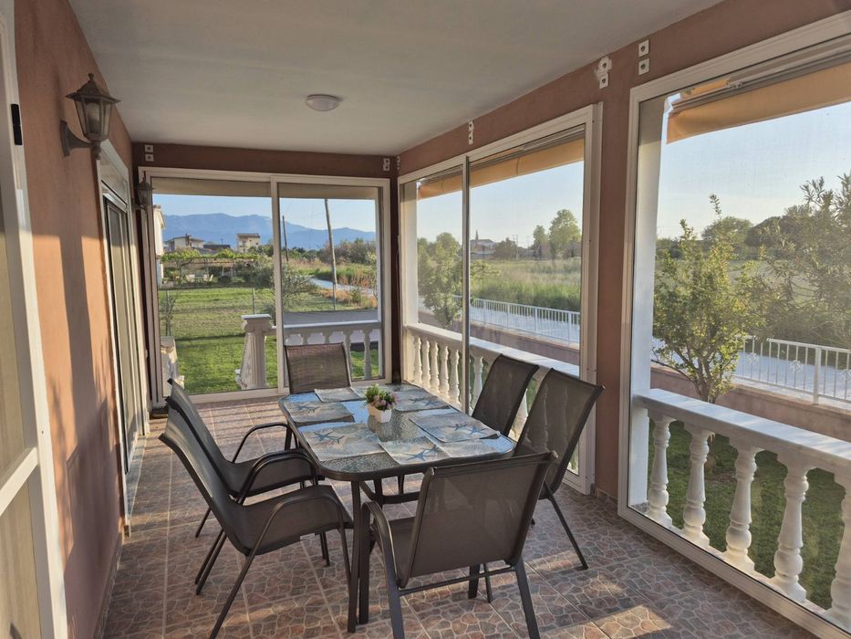 Самостоятелна къща Керамоти