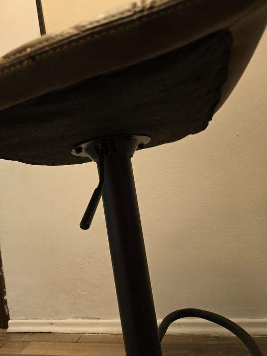 Vând scaun de birou ergonomic, în stare excelentă