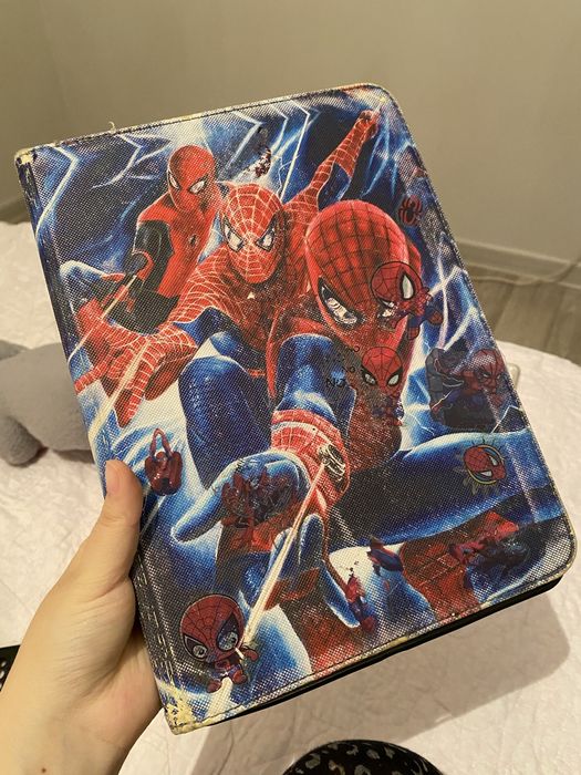 Отдам даром чехлы