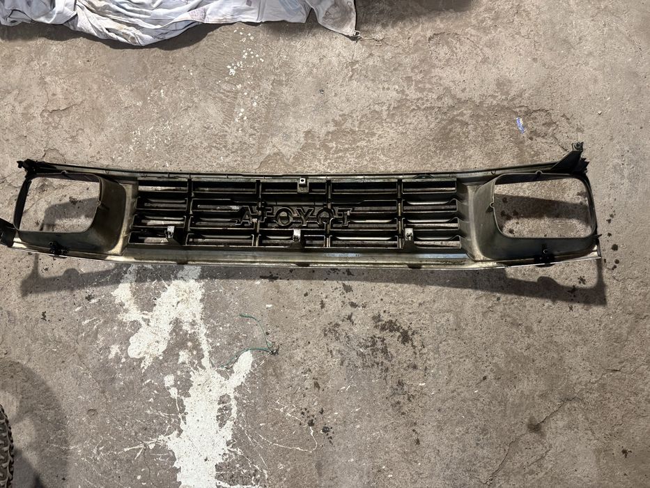 Решетка радиатора на Land cruiser prado 70 78