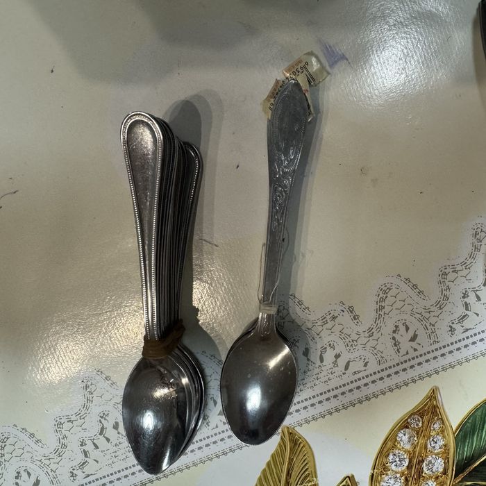 Столовые приборы