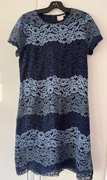 Дантелена синя рокля