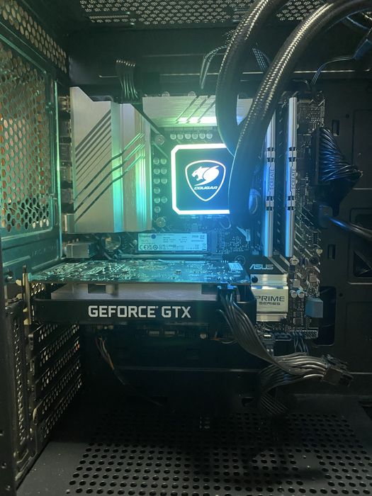 Срочно продаю компьютер кейс