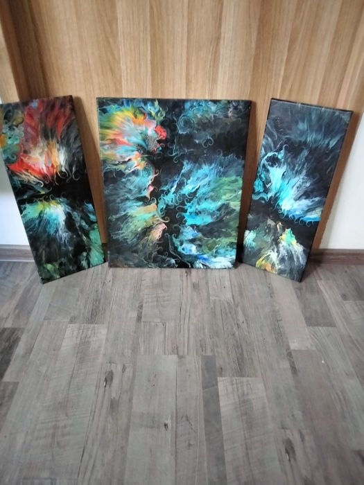 Haină tip blană nouă,set 3tablouri, comodă nouă 200 lei fiecare.