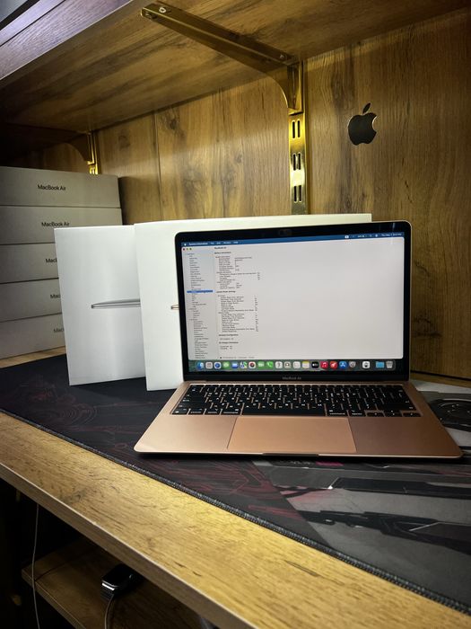 MacBook Air M1 8/256-8/512