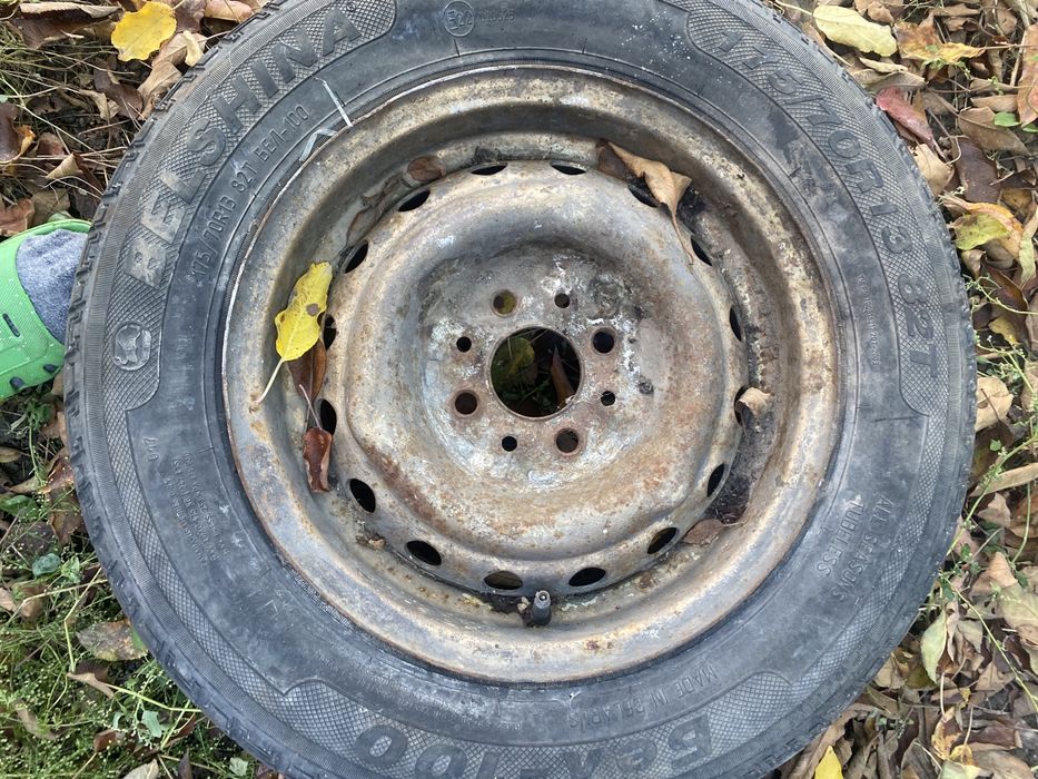 Балон на автомашину с дисками