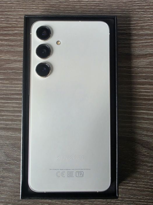 Продам Samsung Galaxy S24+