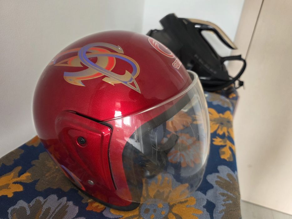 Продаю шлем новый