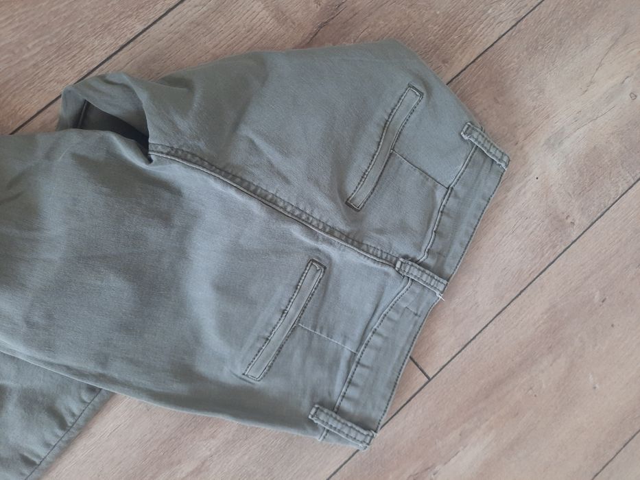 Модерни дънки за момиче