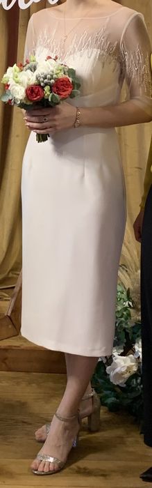 Белое платье