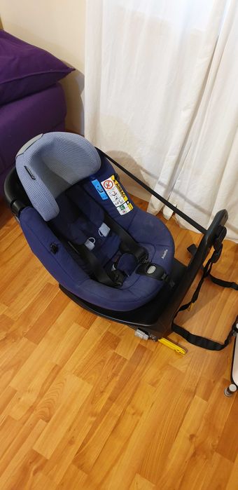 Scaun auto Maxi-Cosi AxissFix 61-105 cm (de la 2 luni pana la 4 ani)