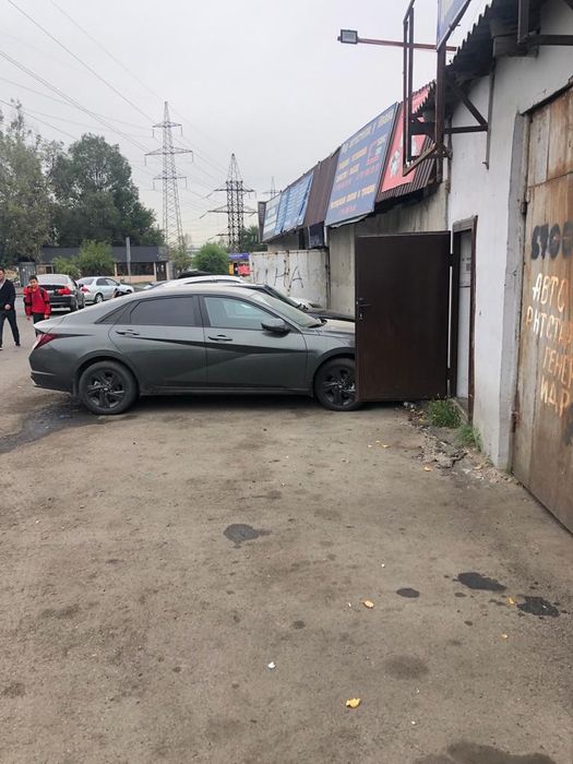 Сдам в аренду бокс с ямой