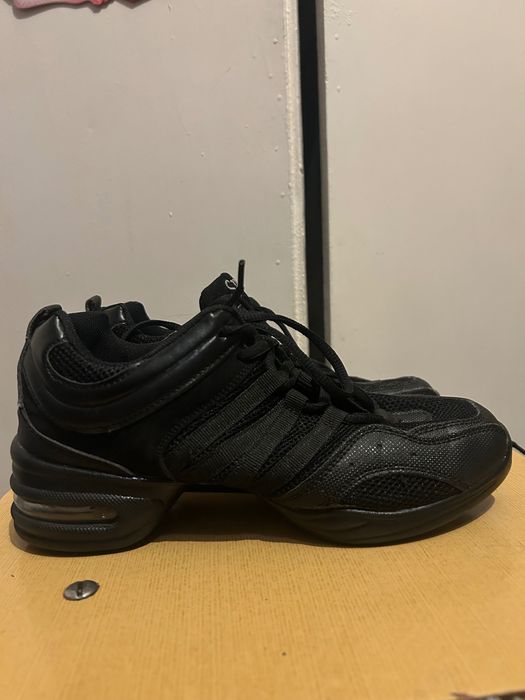 Кроссовки джазовки