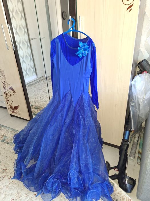 Платья нарядное женские