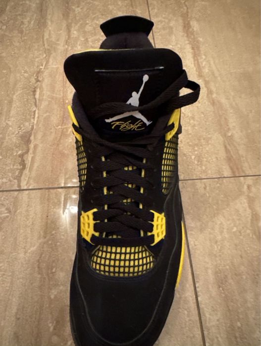 Jordan 4 Yellow Thunder