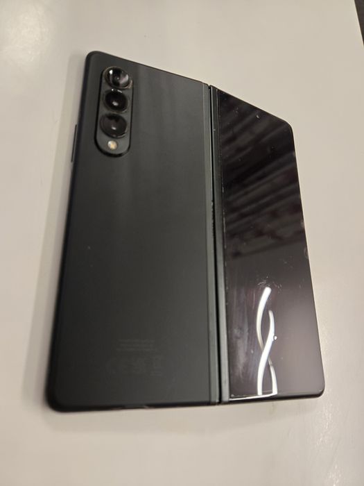Samsung Galaxy Z Fold 3 5G 256GB Dual SIM – Отлично състояние