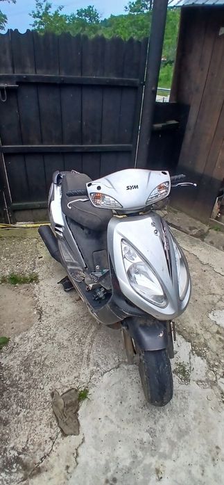 vand scuter sym 80cc!