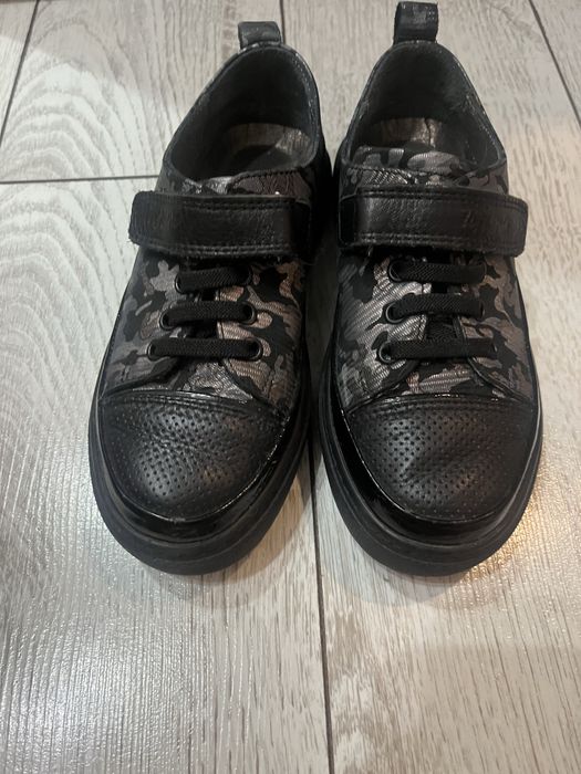 Ботинки для школьника