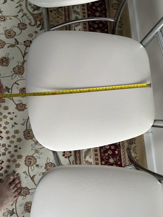 Стильные стулья - почти как новые!